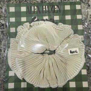 Alex Hazen Kaxi Hair Scrunchie – New in Original Packaging